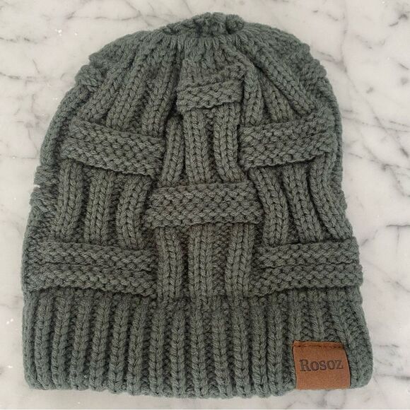 New Rosoz Womens Gray Cable Knit Ponytail Winter Beanie Hat. OS - Picture 2 of 4